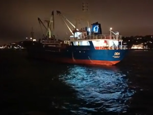 İstanbul Boğazı’nda kuru yük gemisi makine arızası yaptı