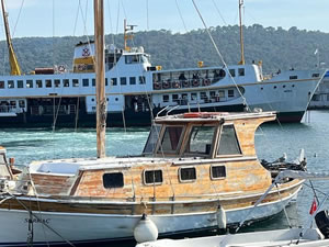 Burgazada’da dümeni kilitlenen yolcu vapuru paniğe neden oldu