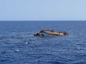 Yemen'de tekne battı: 14 ölü