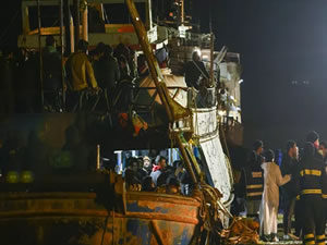 İtalya sahil güvenlik birimleri 1200 göçmeni kurtarmak için operasyon düzenliyor