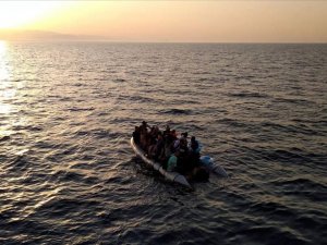 Akdeniz'de yaklaşık 20 düzensiz göçmen kayboldu