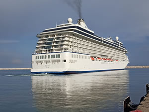 QTerminals Antalya Limanı, lüks yolcu gemisi Marina’yı ağırladı