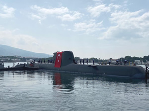 MSB, HIZIRREİS denizaltısı suya indirildiğini açıkladı