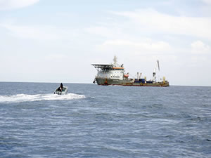 BM: 'SAFER FSO' tankerindeki petrolü taşıyacak gemi sahaya ulaştı