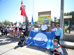 Çanakkale'deki Dardanos Halk Plajı'na "Mavi Bayrak" asıldı