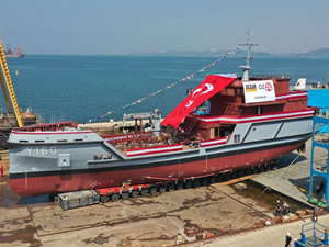 İlk akaryakıt tankeri denize indirildi