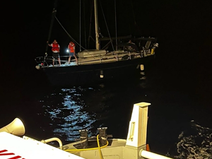 Fethiye açıklarında makine arızası yapan teknedeki 3 kişi kurtarıldı