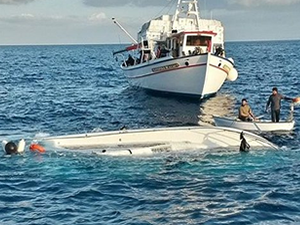 İtalya'da göçmenleri taşıyan teknenin batması sonucu 41 kişi öldü