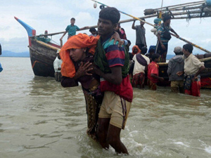 Alabora olan Arakanlı mülteci teknesinde can kaybı sayısı 23'e yükseldi