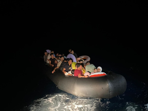 Datça açıklarında 28 düzensiz göçmen yakalandı