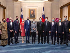 Tayvan lideri Tsai Ing-wen, İkinci Tayvan Boğazı Krizi'nin 65. yıl dönümü dolayısıyla Kinmen Adası'nı ziyaret etti