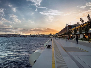 Galataport İstanbul, ziyaretçilere boğaz kenarında kültür sanat ortamı sunuyor
