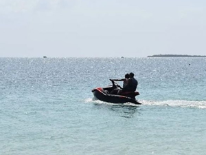 Cezayir, kara sularını ihlal eden 3 jet skiye ateş açıldığını doğruladı