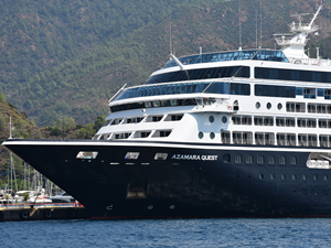 Marmaris'e "Azamara Quest" kruvaziyeriyle 550 turist geldi