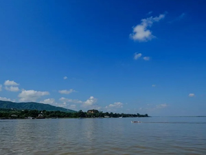 Myanmar'ın kuzeybatısındaki nehirde batan teknede 12 kişi kayboldu