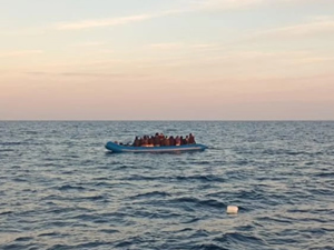 Kanarya Adaları açıklarında batan bottaki düzensiz göçmenlerden 7'si kayboldu