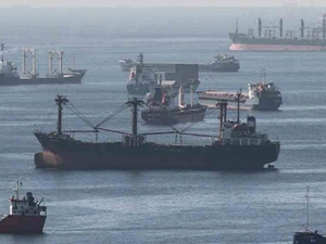 İngiliz istihbaratına göre Rusya, Karadeniz'deki sivil gemileri hedef alabilir