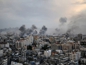 İsrail'den deniz saldırıları başladı