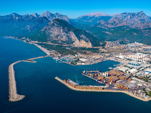 QTerminals Antalya, Cumhuriyet'in 100. yılı için denize anıt taşı indirecek