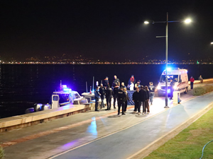 Denizde ayağına bidon bağlı ceset bulundu