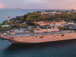 TCG Anadolu, Sarayburnu'nda ziyarete açılıyor