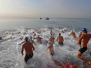 Antalya'daki Açık Deniz Yüzme Yarışı tamamlandı