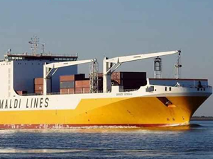 Grimaldi Lines, konteyner gemisini Aliağa'ya sattı