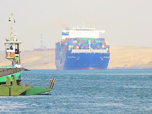 Kızıldeniz'de gemi trafiği "rotaların değişmesiyle" yüzde 20 azaldı