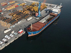 Mısır'ın El-Ariş Limanı'ndaki yüzer hastanesinde Gazzelilerin tedavisine başlandı