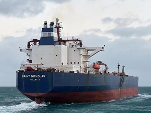St Nikolas tankerinin mürettebatı serbest bırakılıyor