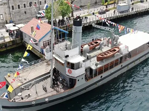 TCG Nusret ziyaretçilerini bekliyor