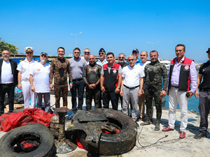 Aliağa’da deniz dibi temizliği yapıldı