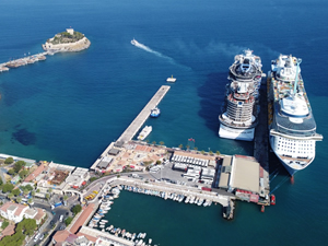 Kuşadası'nda kruvaziyer turizm hareketliliği sürüyor