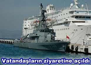 TCG Yıldız, Kuşadası Limanı'na geldi