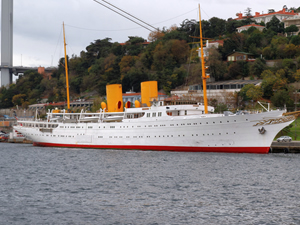 Atatürk'ün mirası Savarona, İstanbul Boğazı'nı selamlayacak!