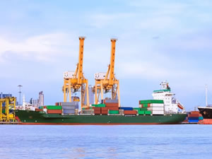 Türk deniz ticaret filosu küçülme eğiliminde