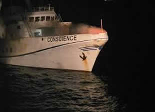 Saldırıya uğrayan gemideki 6 Türk yolcu Türkiye’ye getirildi