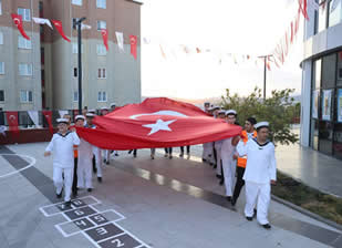 En özel bireyler, çakı gibi denizci oldu