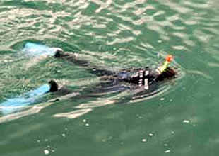 Denizde kaybolan turiste hala ulaşılamadı