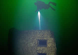 Marmara Depremi'nin merkez üssü Gölcük'te 'Batık Şehir'