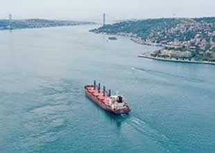 İstanbul Boğazı'ndan geçen gemi sayısı azaldı