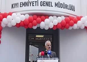 Uraloğlu: İstanbul Boğazı'nda gemi trafiği güvenliği artırılıyor