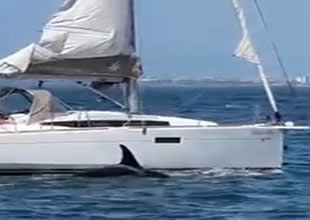 Orkalar tekne batırdı, 5 kişi son anda kurtarıldı