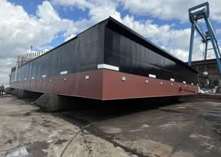 Gisan, İzmir Tersane Komutanlığı’na ait pontonu yeniledi