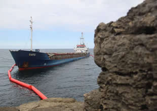 Kandıra'da karaya oturan gemi için yakıt sızıntısı alarmı