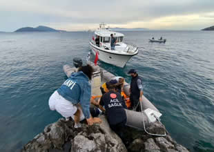 Bodrum’da bot kayalıklara çarptı: 4 yaralı