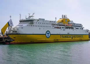 Yolcu gemisinde 'pornografi' skandalı