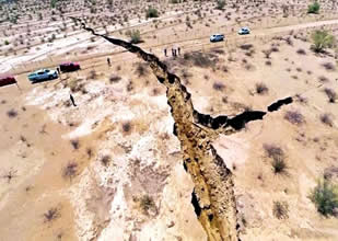 Koca kıta ikiye bölünüyor! Yeni bir okyanus doğuyor