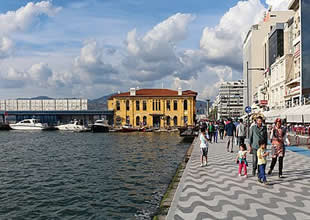 İzmir’deki vapur iskeleleri yenilenecek