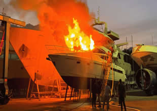 Antalya Setur Marina’da tekne yangını